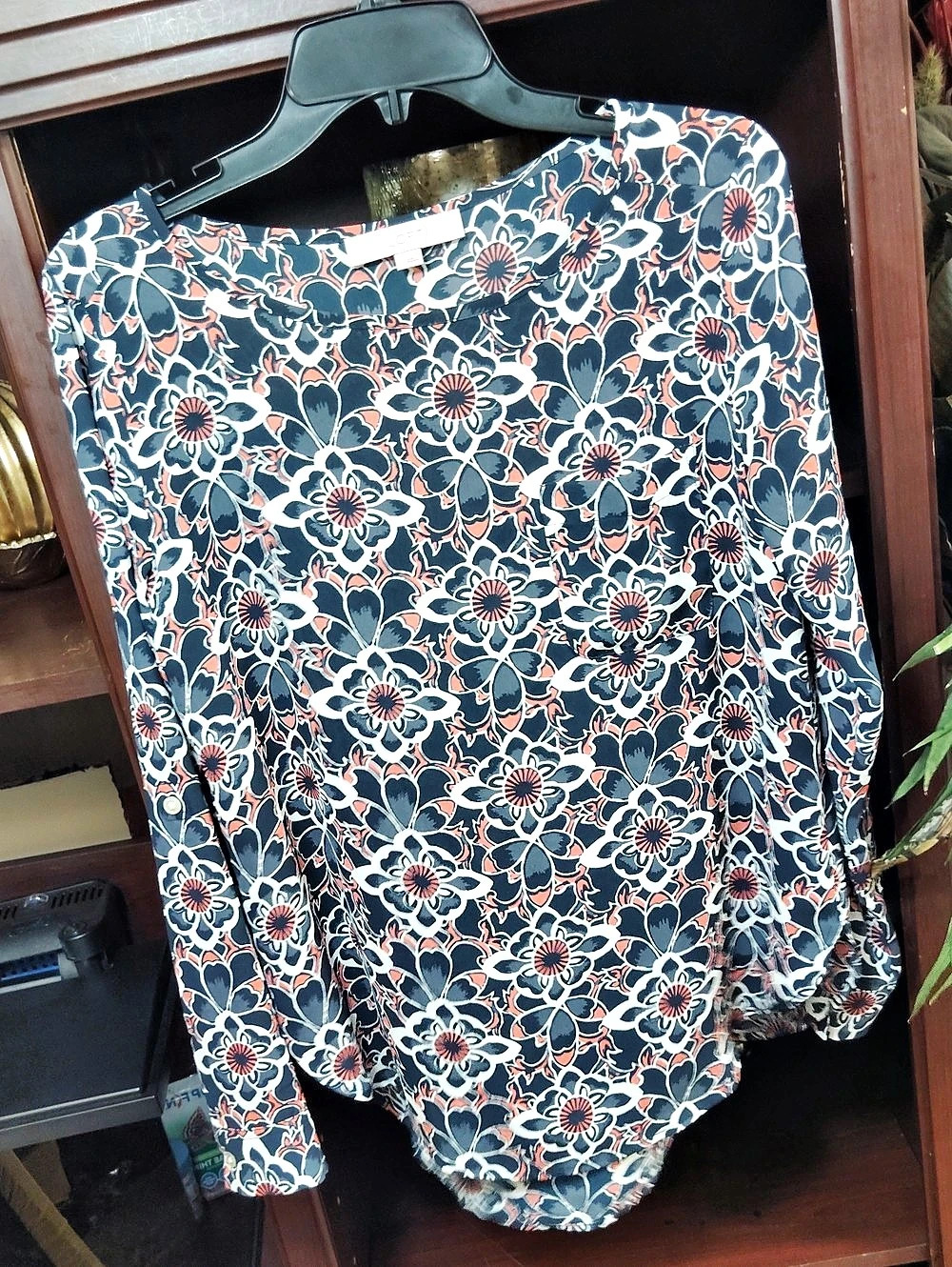 LOFT Floral Long Sleeve Blouse in Blue & White Size Small